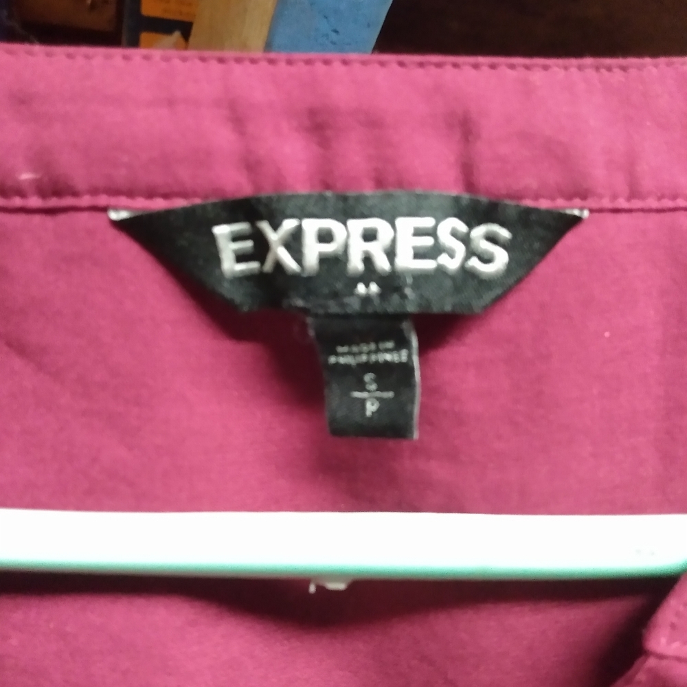 Express Size Small Blouse - Picture 3 of 3